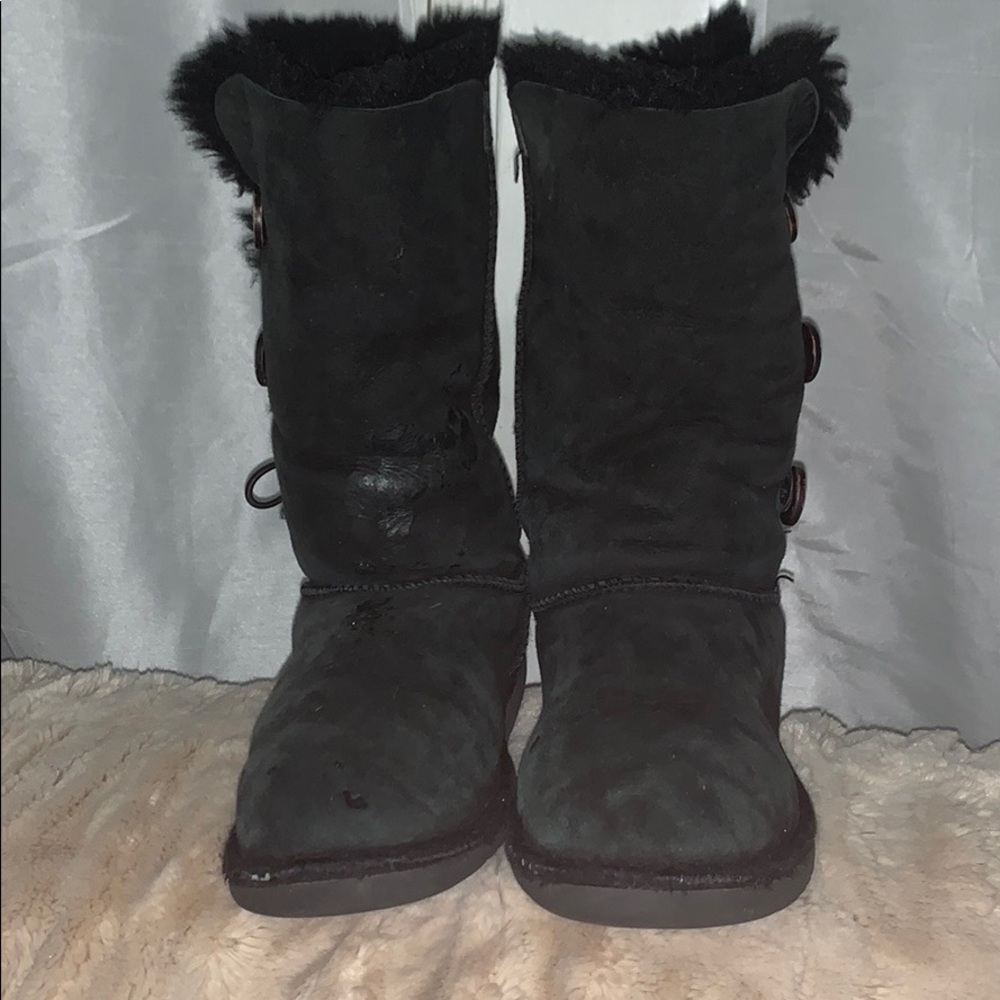 Black Bailey Buttoned Uggs